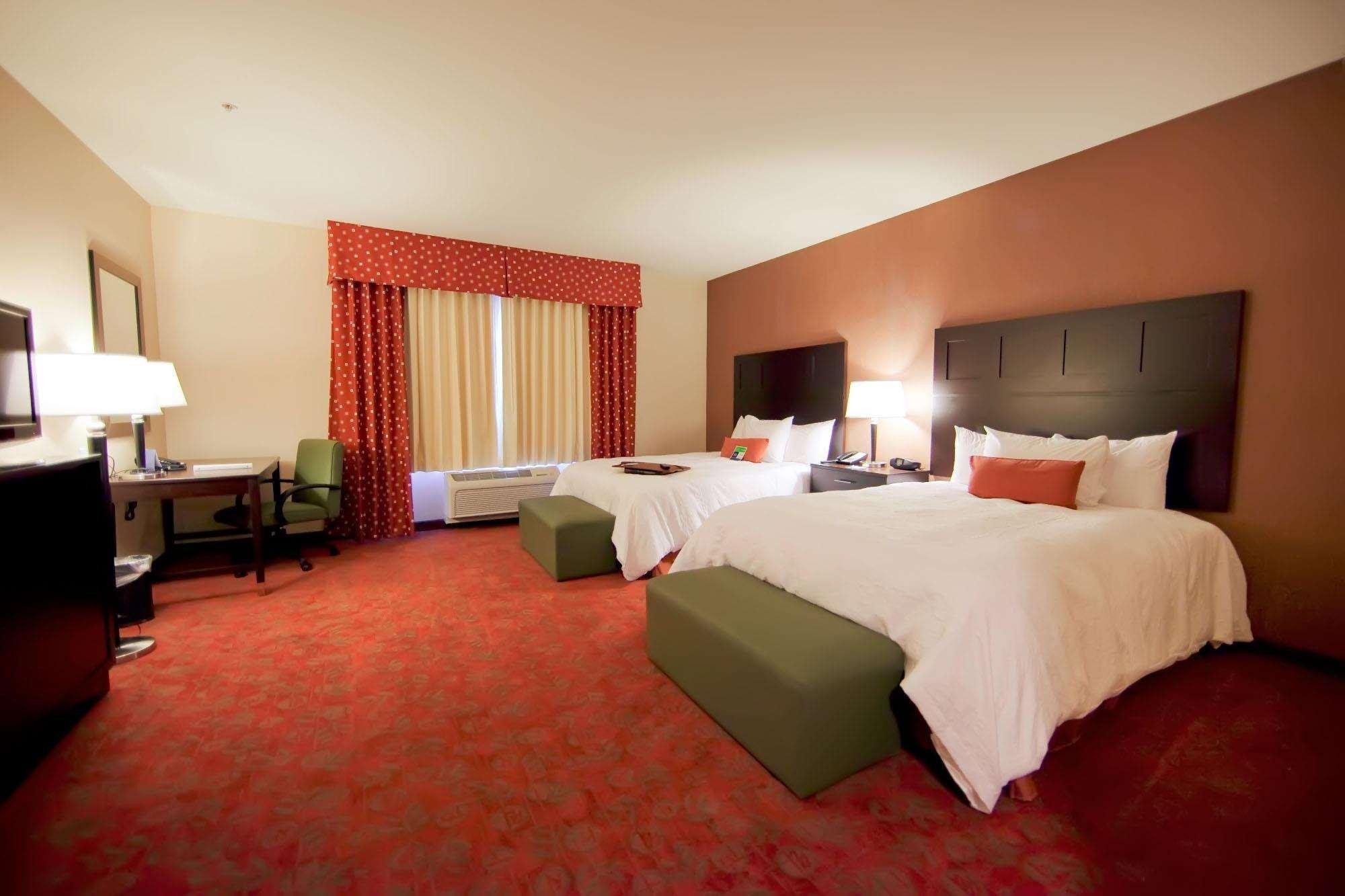 Hampton Inn & Suites By Hilton Seattle/Кент Номер фото